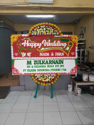 Papan Bunga di Karangsari Binong