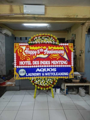 Papan Bunga di Karangsari Binong