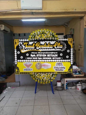 Papan Bunga di Karangsari Binong