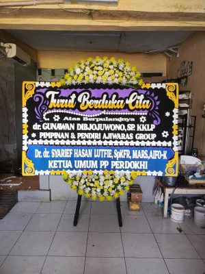 Papan Bunga di Karangsari Binong